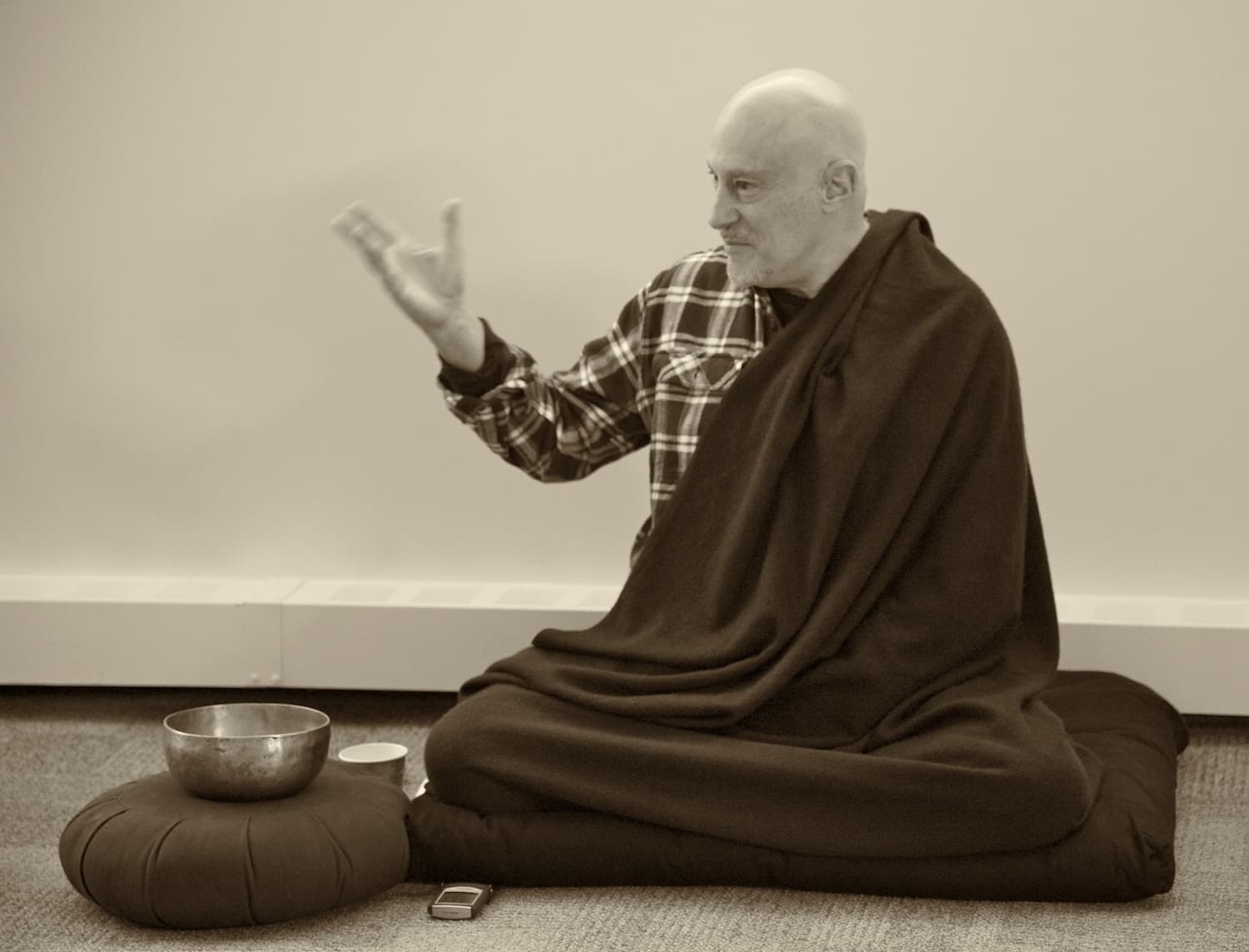 Shinzen_Young_Teaching_at_Harvard,_2012