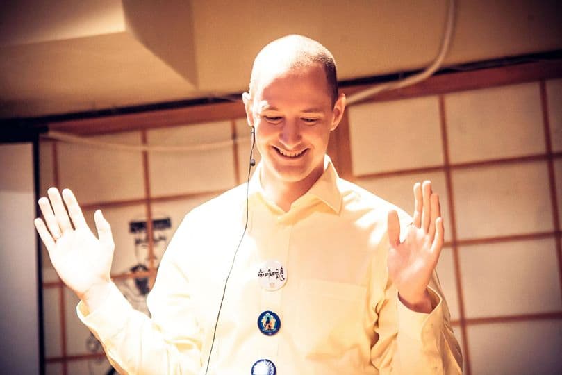 Колин Бигелоу: Дух любит играть в прятки