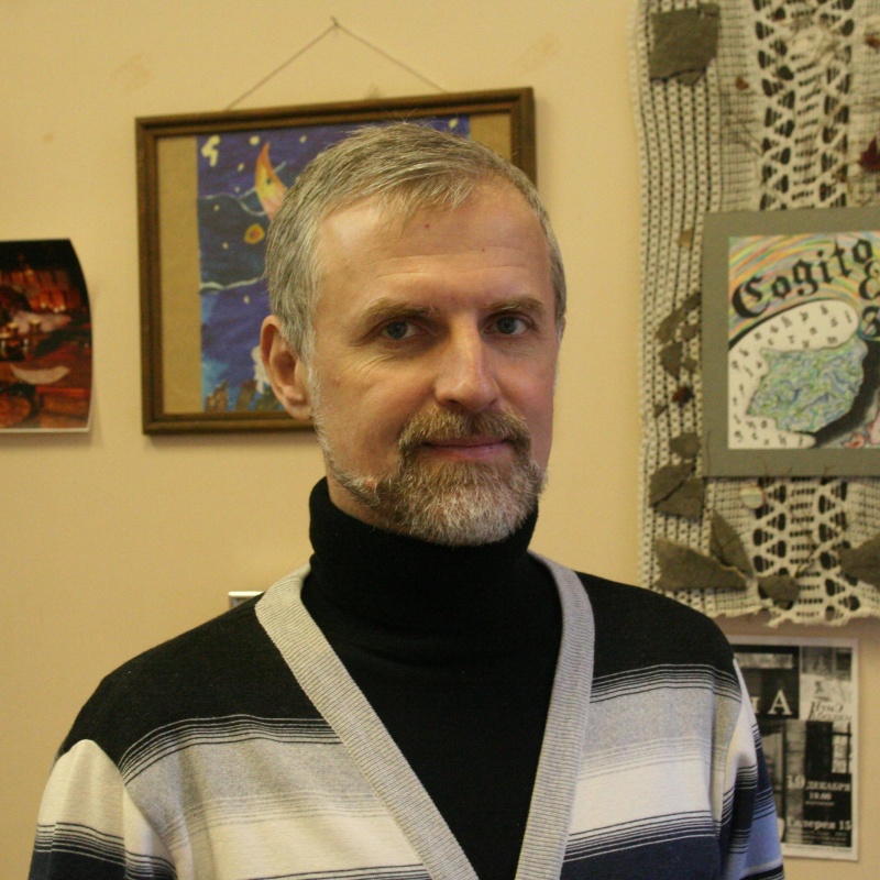 Роман Светлов
