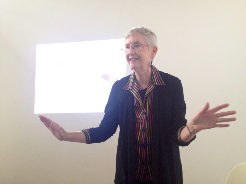 Marilyn Hamilton gives a lecture in Moscow (May 17, 2014)