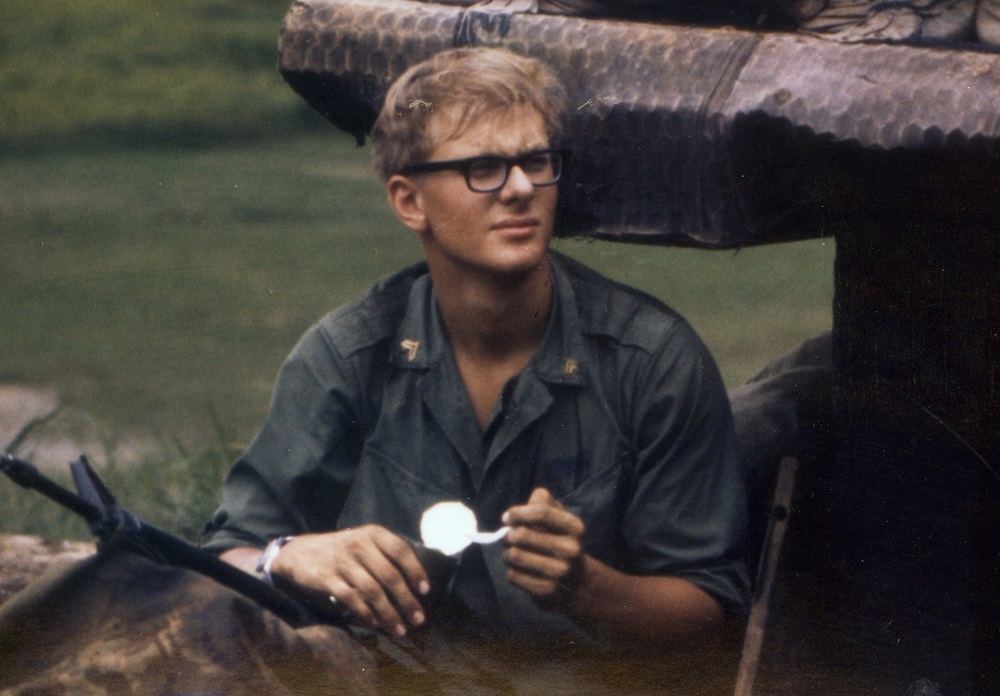 Дэрил Поулсон во Вьетнаме